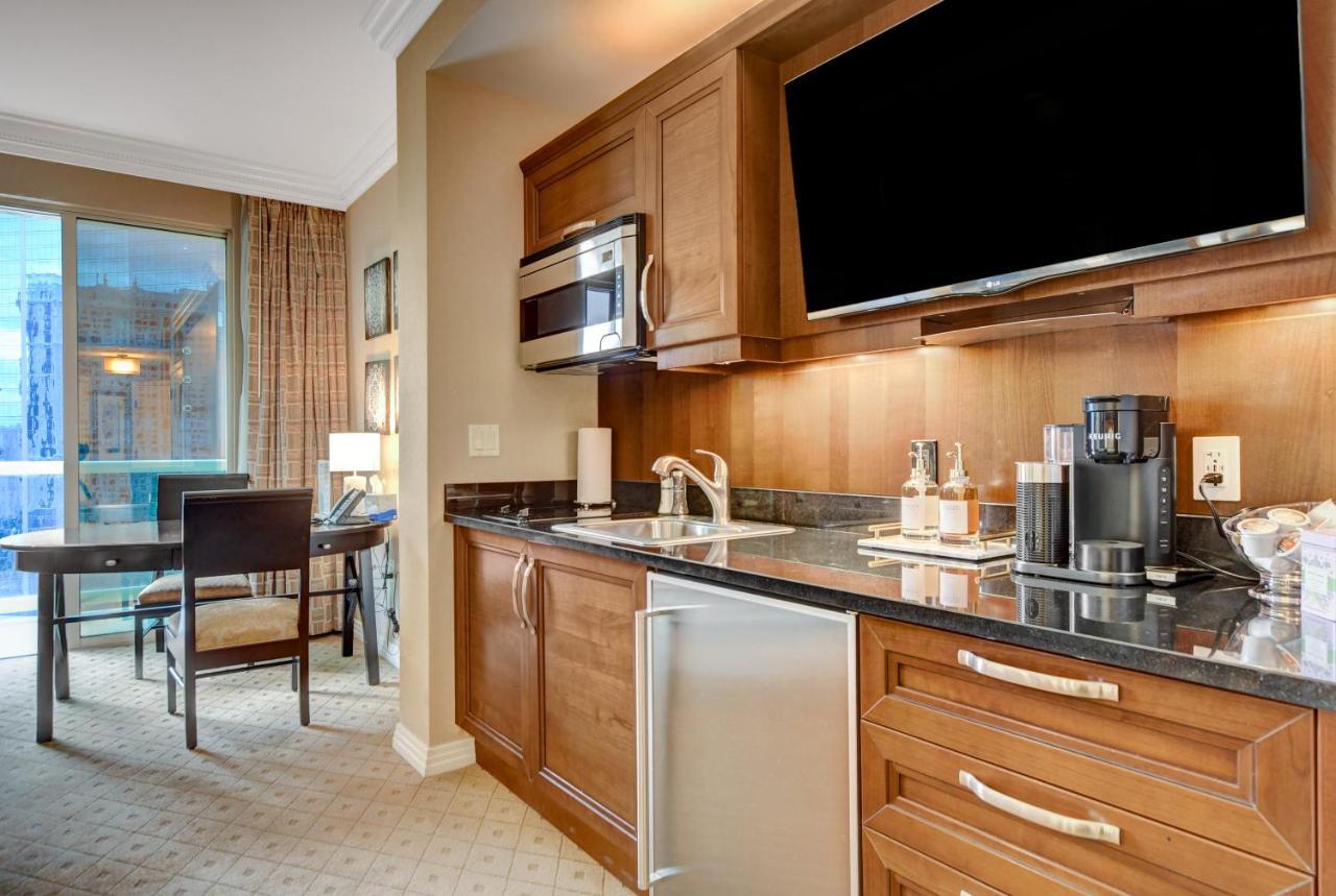 Balcony Full Strip View Suite Mgm Signature Free Valet Лас Вегас Екстериор снимка